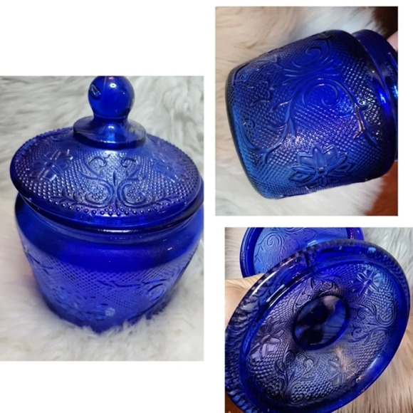 Blue‎ Depression Glass Embossed Jar - Picture 1 of 12